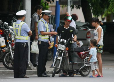 ​给电动车上牌照需要哪些资料？电动车上牌注意事项和资料总结